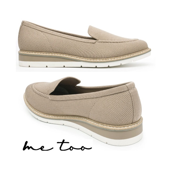 MeToo NWT Size 8 Tan Loafer Slip On Wedge - Picture 1 of 9